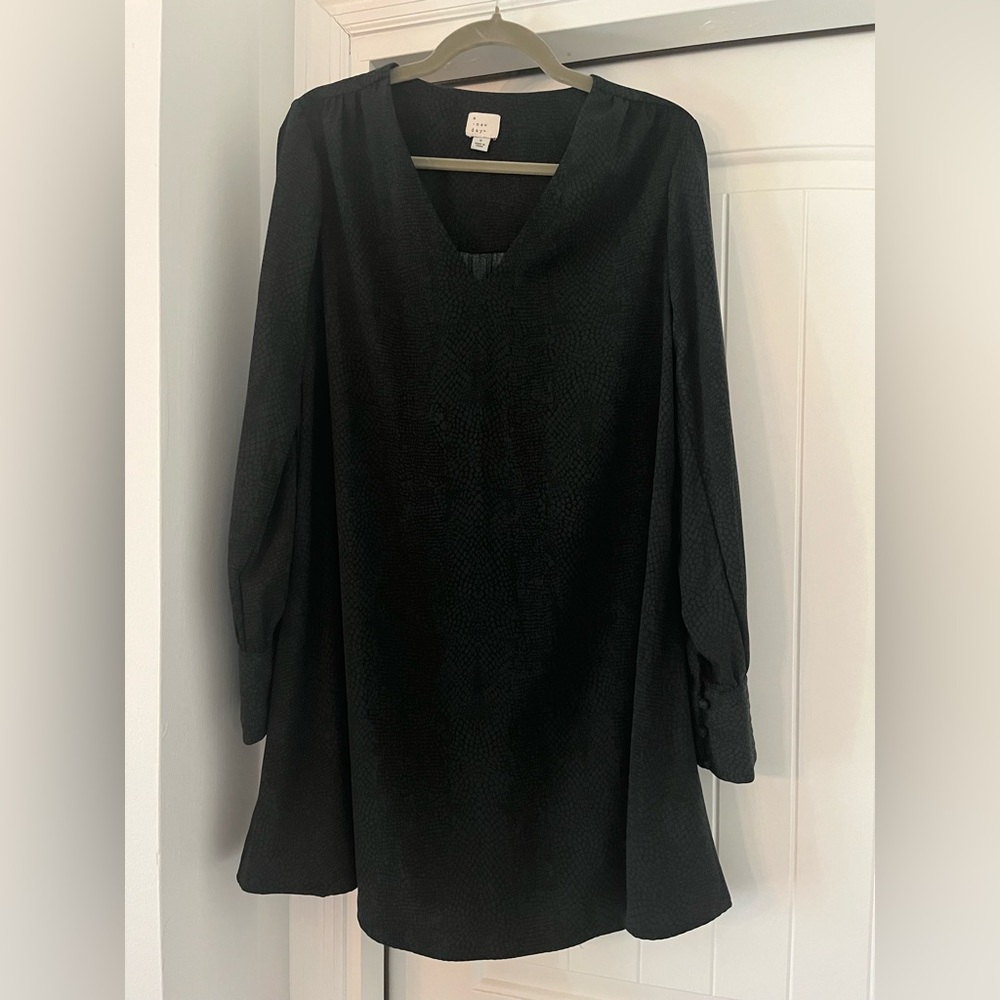 A New Day dark green patterned dress
